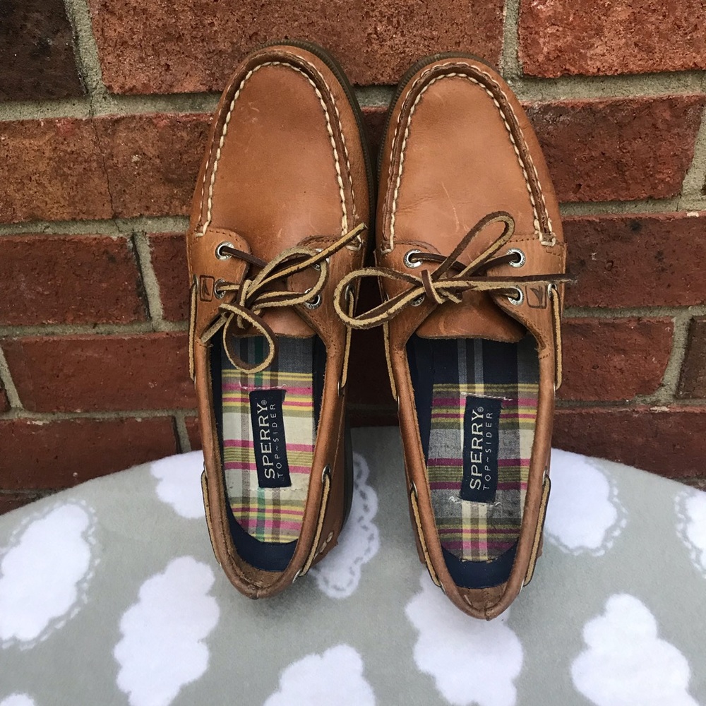 Women’s Sperry Loafers Boat Shoes Size 9. Leather